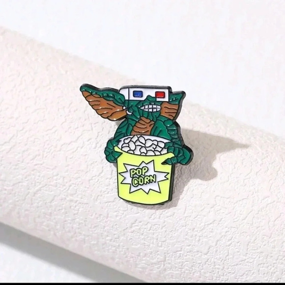 Gremlins collectors enamel brooch pin accessories backpack womens jewelry charm - Picture 3 of 5